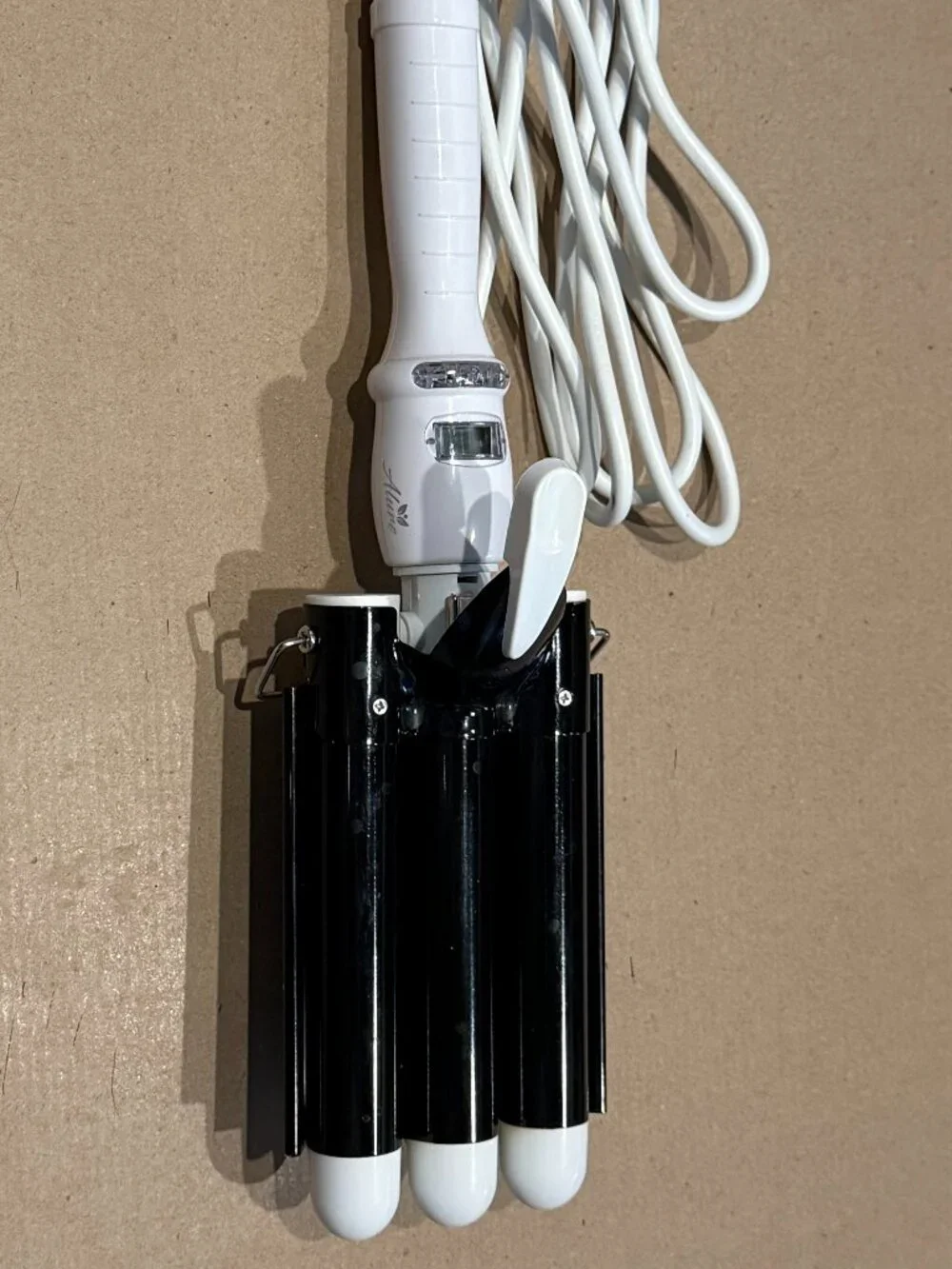 Alure Triple Barrel Hair Waver Crimper Black White Beach Waves Styling Tool